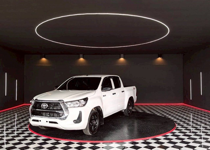 TOYOTA Hilux Revo